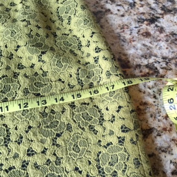 Boden Yellow/Gold Lace & Blue Lined Pencil Skirt. Back Zip and Slit Size 8R - Picture 6 of 9